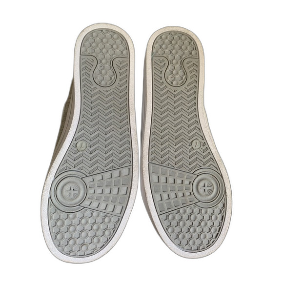 Tretorn Chelsea NWOT Gray Knit With White Logo Tennis Shoes Size 7M - Picture 2 of 6